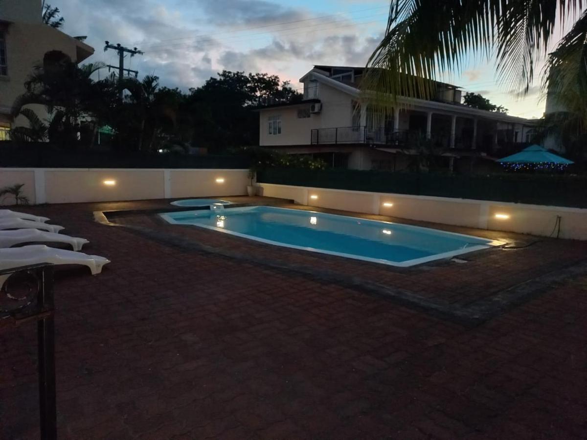 Villa L'Or With Private Pool Flic en Flac Екстер'єр фото